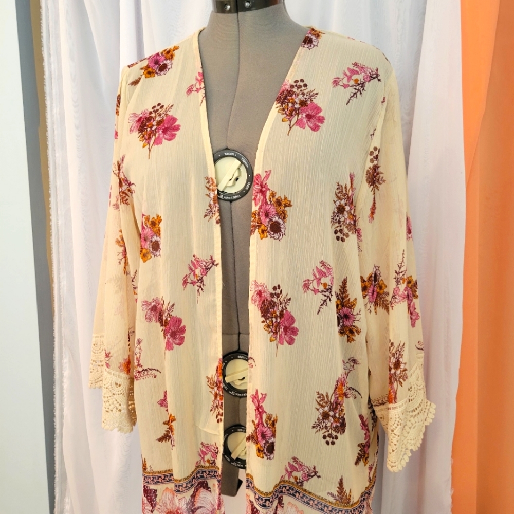 Floral Kimono/Topper